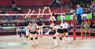 Karşıyaka'dan muhteşem geri dönüş