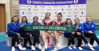 Bornovalı cimnastikçilerden bir madalya daha