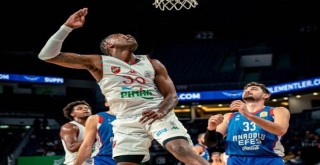 Pınar Karşıyaka, Anadolu Efes'e farklı kaybetti