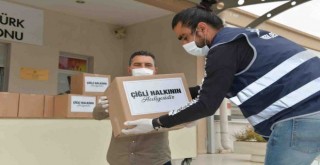 Çiğli Belediyesi'nden esnafa gıda kolisi desteği