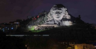 Atatürk Maskı’na muhteşem aydınlatma