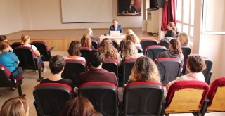 Dünya Sevgi Günü'nde; sevginin önemi konuşuldu...