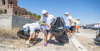 Başkan Soyer’den Dikili’deki temizlik hareketine tam destek