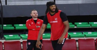 Karşıyaka, Manisa karşısında hayati maça çıkıyor