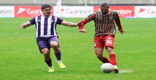 Karşıyaka zorlu deplasmanda