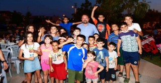 Başkan Gümrükçü sinema akşamlarında vatandaşlarla buluştu