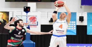 Bornova Belediyesi Karşıyaka sezonu kapadı