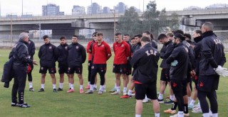 Sözeri'den oyunculara sert uyarı