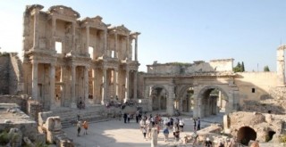 İzmir'e turist akını