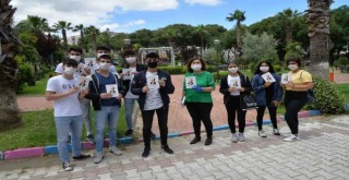 Dilek Aksoy’dan gençlere anlamlı hediye