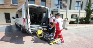 Gaziemir’de hasta nakil araçları yeniden hizmete başladı