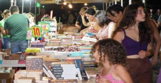 Çeşme Kitap Günleri kitapseverleri buluşturdu