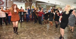 Gaziantep’in kurtuluşu İzmir’de coşkuyla kutlandı