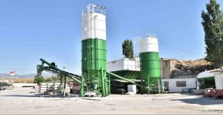 Bornova Belediyesi kendi betonunu üretmeye başladı