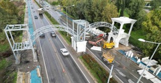 Menemen'e gelenleri yeni taklar karşılayacak