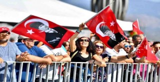 İzmir’de 30 Ağustos Zafer Bayramı coşkuyla kutlanacak