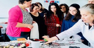 Engelli Merkezinde Tokat Tahta Baskı ve Bez ayağı Dokuması kursu