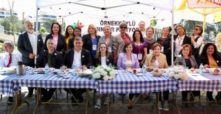 Örnekköylü Kadınlar Platformu’ndan kahvaltı