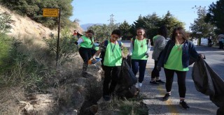 Lise öğrencileri Yamanlar’da çevre temizliği yaptı