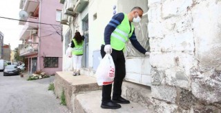 Bayraklı Belediyesi'nden 10 bin kişilik iftar paketi