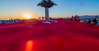 İzmir'de 30 Ağustos Zafer Bayramı coşku ile kutlanacak