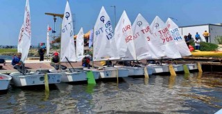 Çocuklar Su Sporları Şenliği’nde buluştu