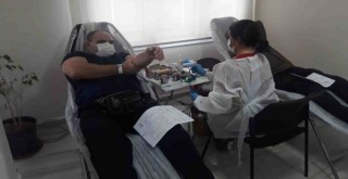 MHP Karşıyaka İlçe Teşkilatı'ndan kan bağışı kampanyası