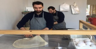 Akhisar’ın meşhur katmeri Karşıyaka’da