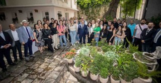 Konak 11 ülkeden gelen gençleri ağırladı