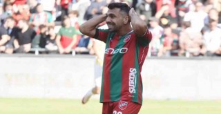 Karşıyaka'da Hakan Barış özür diledi...