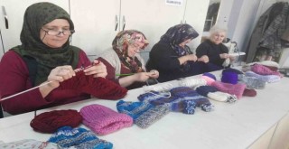 İzmir İl Milli Eğitim Müdürlüğü depreminin yaralarını sarmak için var gücüyle çalışıyor