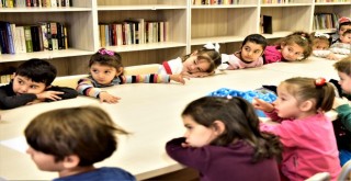 Bornova'da ''Okuyan Bir Gelecek''