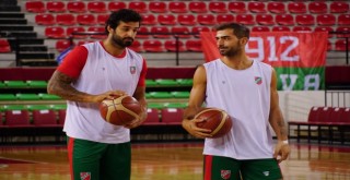 Pınar Karşıyaka sezonu açtı