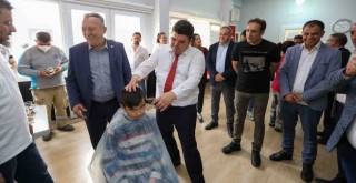 Başkan Kılıç’tan çocuklara bayram tıraşı