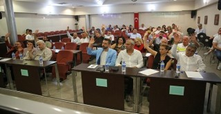 Karşıyaka Belediyesi 2 kültür merkezinin SGK'ye devri meclisten geçti...