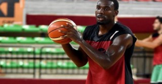 Pınar Karşıyaka'ya transfer yasağı