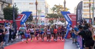 Uluslararası 9 Eylül İzmir Yarı Maratonu 13.kez düzenlendi