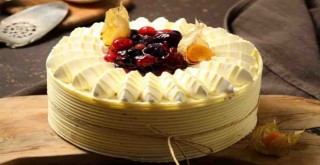 Tatlı Tasarım Trendleri: Pastalarda 2025 Modası