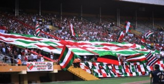 Karşıyaka ilk yarıda yine Atatürk Stadı'nda