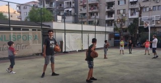 Bostanlıspor'dan açık havada basketbol...