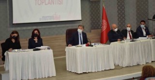 Bornova’da encümen ve komisyon üyeleri belirlendi