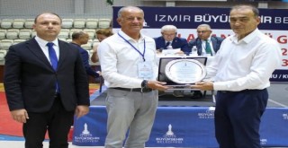 Berkhan Alptekin İzmir Büyükşehir Belediyespor Başkanlığına seçildi