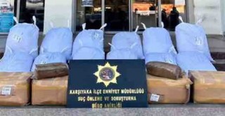 Karşıyaka'da 59 firari hükümlü ile 6 şüpheli yakalandı