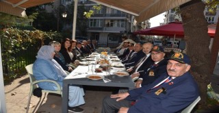 Müftüden gazilere yemek