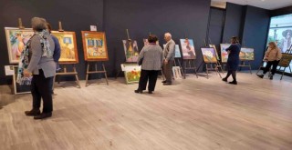 Bayraklı’nın kursiyerlerinden yıl sonu sergisi