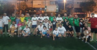 Bostanlıspor Babalar Günü'nü sahada kutladı