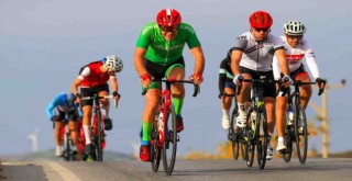 Veloturk Gran Fondo Çeşme by Carraro’da birinciler belli oldu