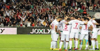 Karşıyaka 4'te 4 için sahada