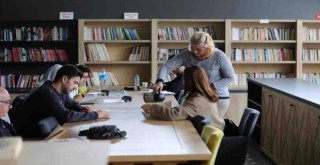 Bayraklı’da kitap kafelerin sayısı artıyor