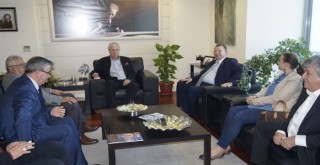 Demokrat Parti İzmir Büyükşehir Belediye Başkan Adayı Ülük'ten EBSO'ya ziyaret